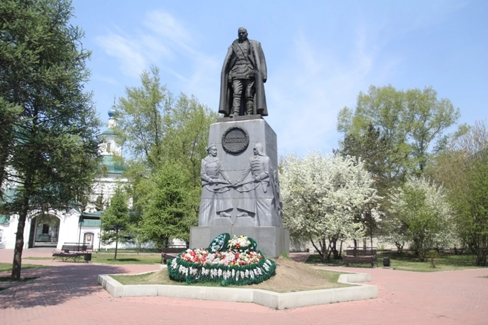 Памятник адмиралу Колчаку